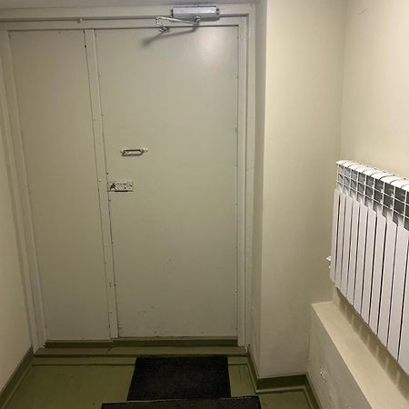 Apartamento Happy House Karagandy Exterior foto